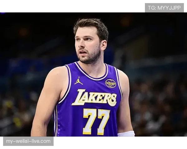 东契奇休赛期一天吃五顿牛排，训练完直接去夜店蹦迪？